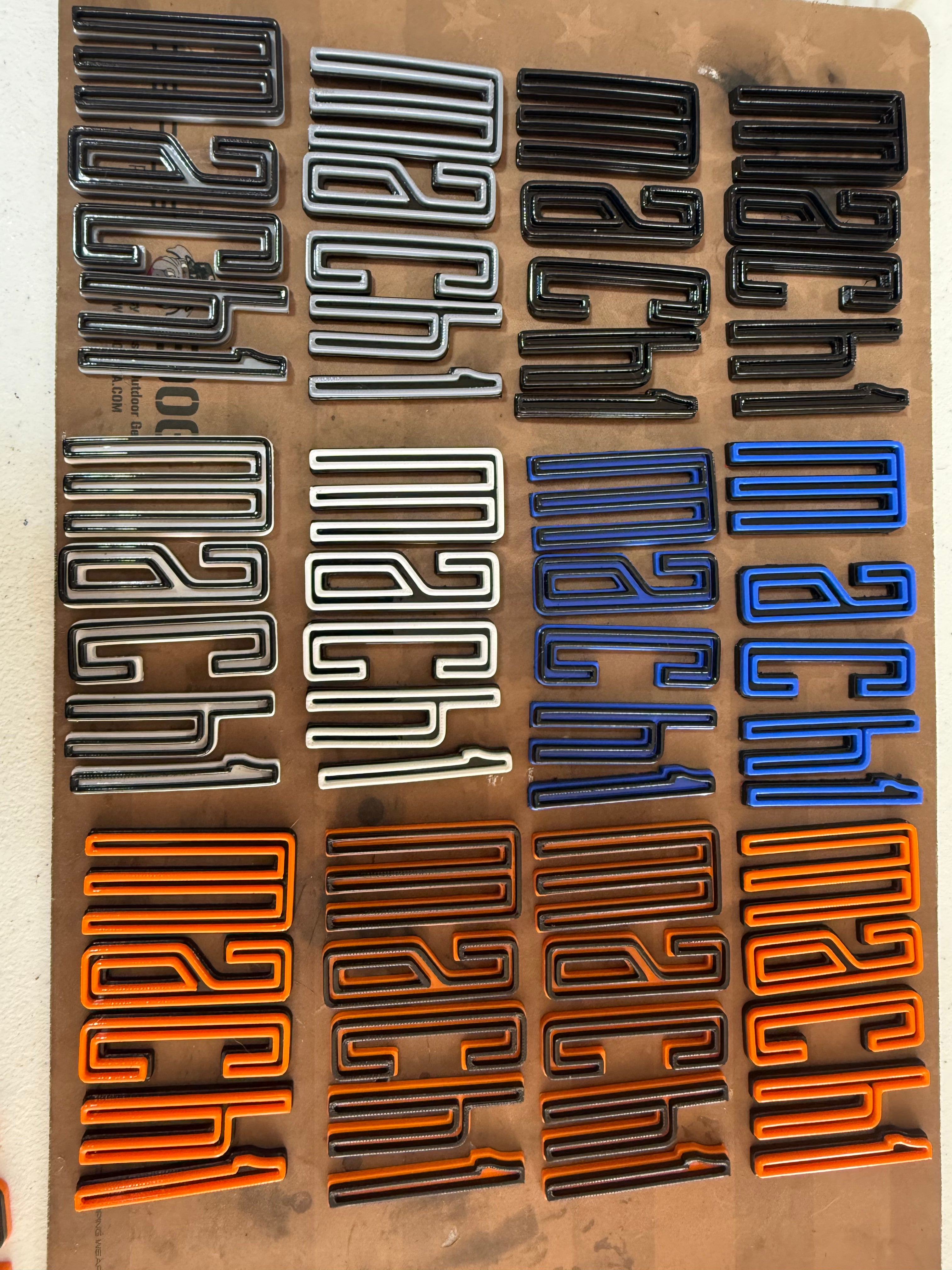 Mach 1 Fender Emblem Set - Standard