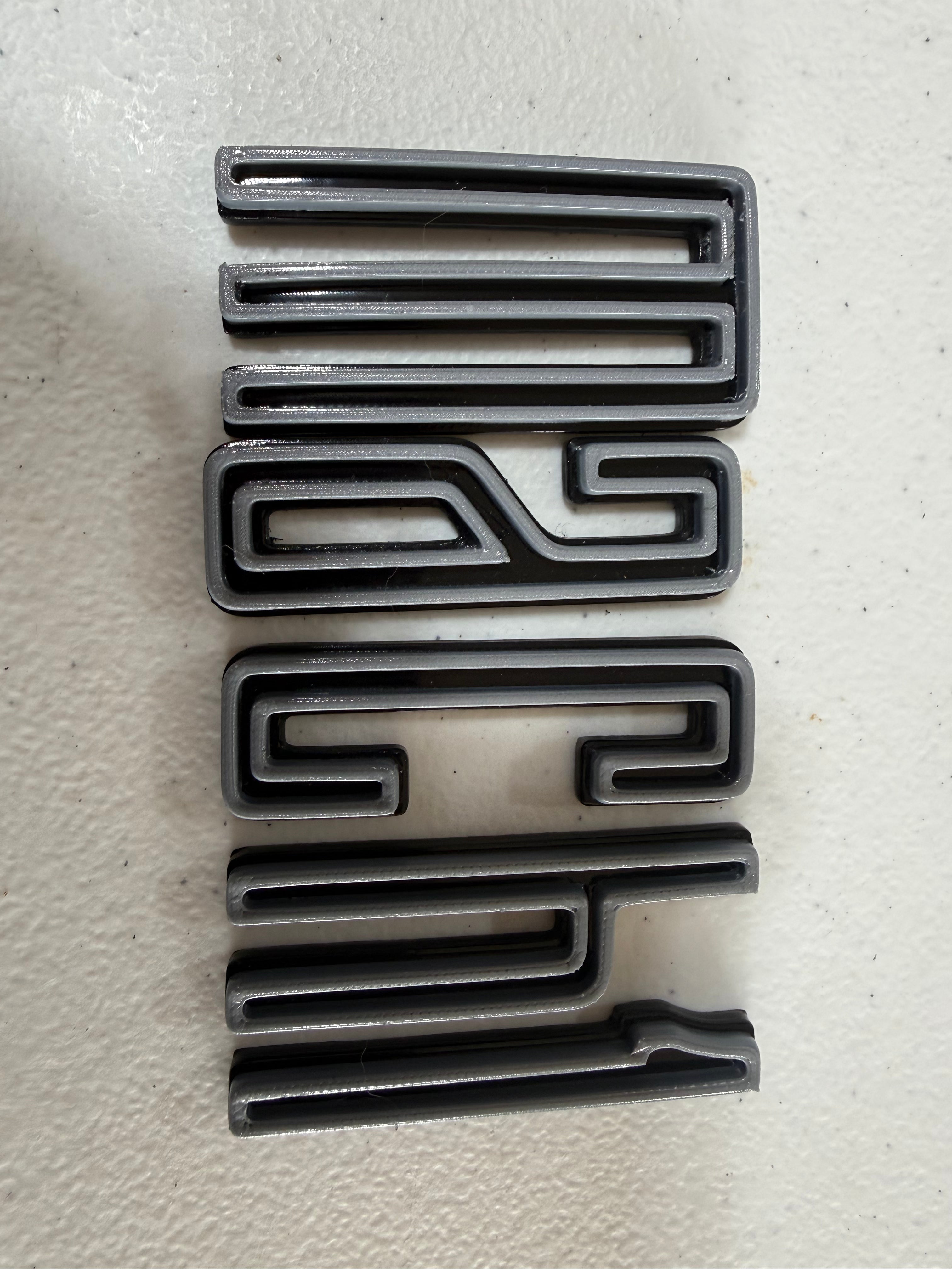 Mach 1 Fender Emblem Set - Standard