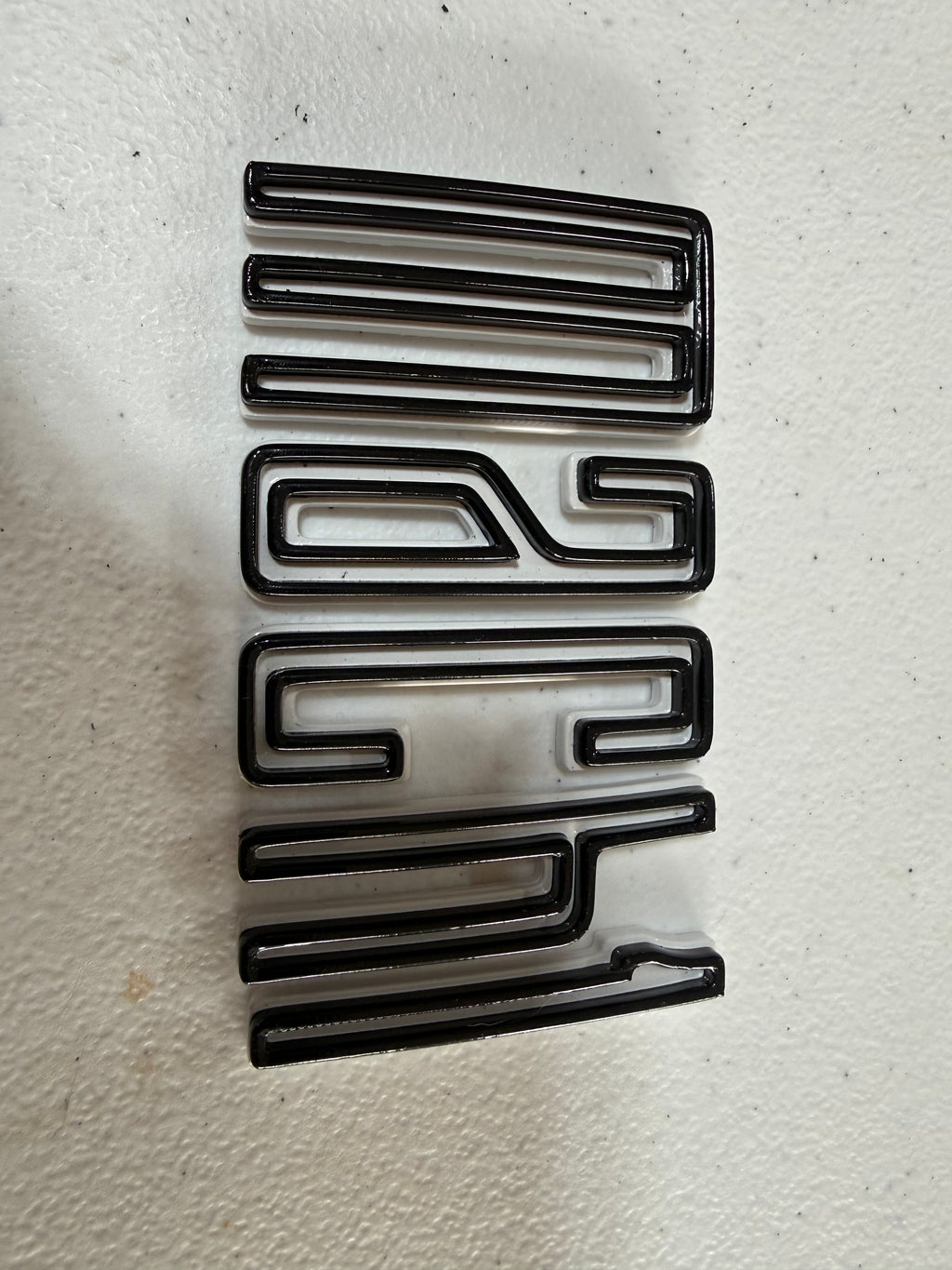 Mach 1 Fender Emblem Set - FLIP